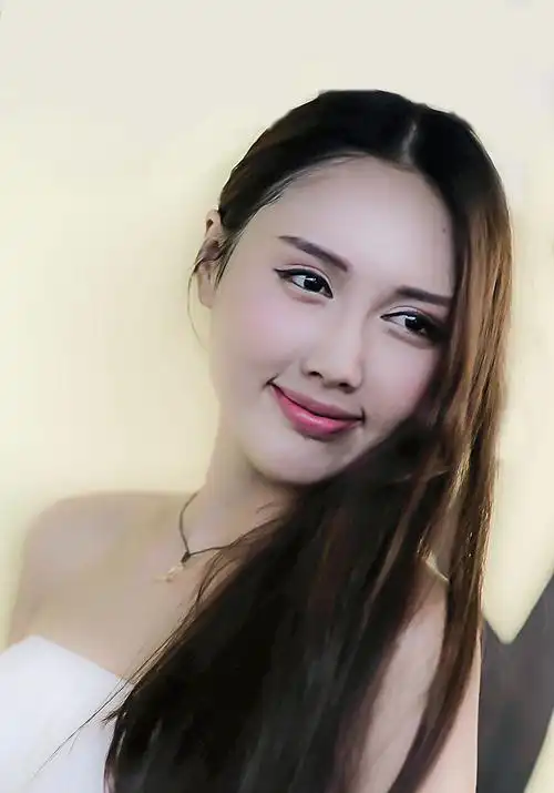 茄子视频-黄果短剭剧组访谈